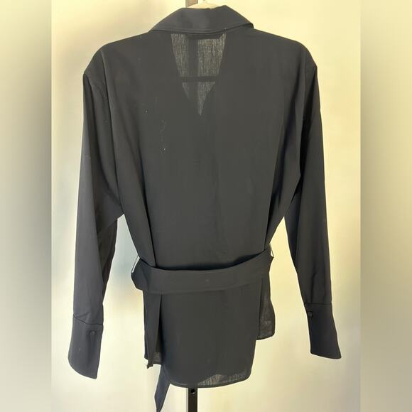Zara navy blue/ black belted button down shirt! Size L - Picture 8 of 9